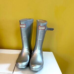 Hunter Metallic Silver Boots!
